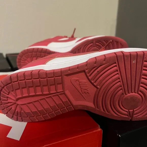 Nike Dunk Low
Archeo Pink (Women's) - Picture 11 of 11